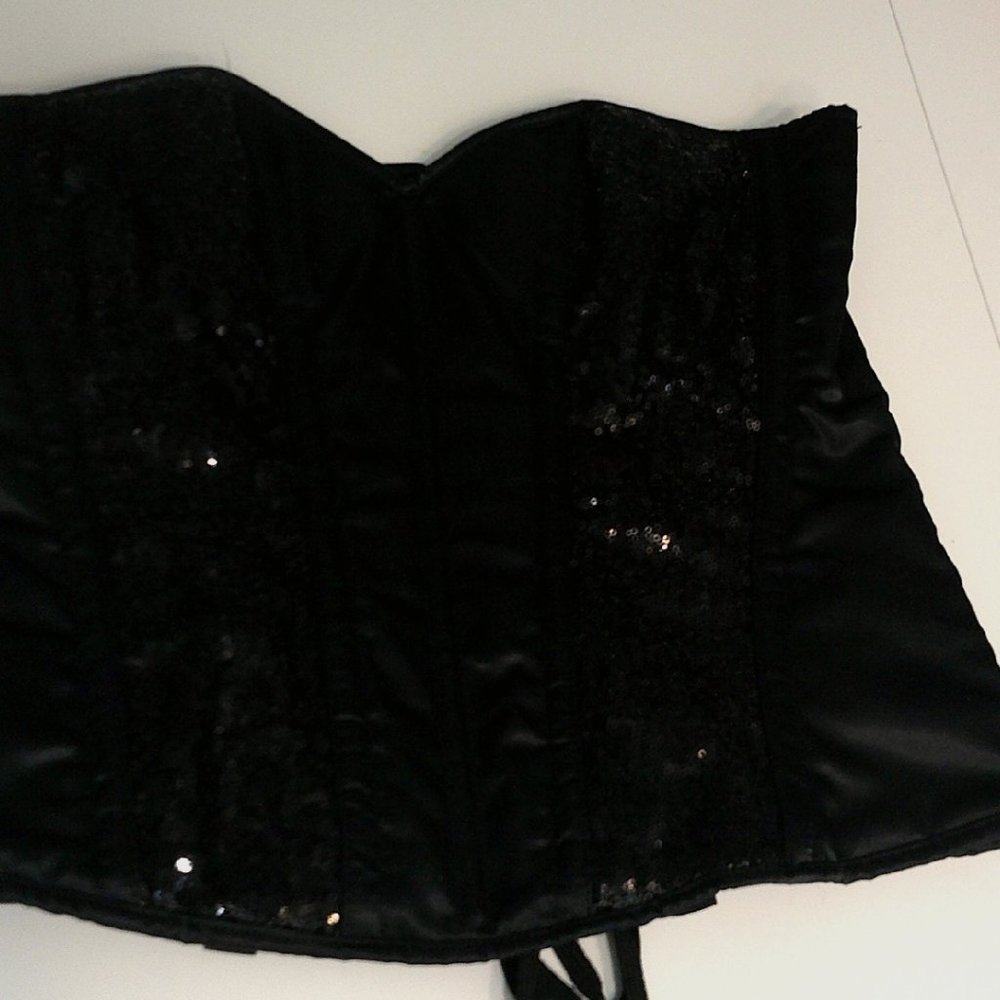 XL Daisy Lavish Black Sequin Corset with Steel Boning (NWT)